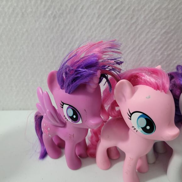 My Little Pony Lot of 4 Ponies Size Approx.5.750" 101824-2M3 - Picture 2 of 8